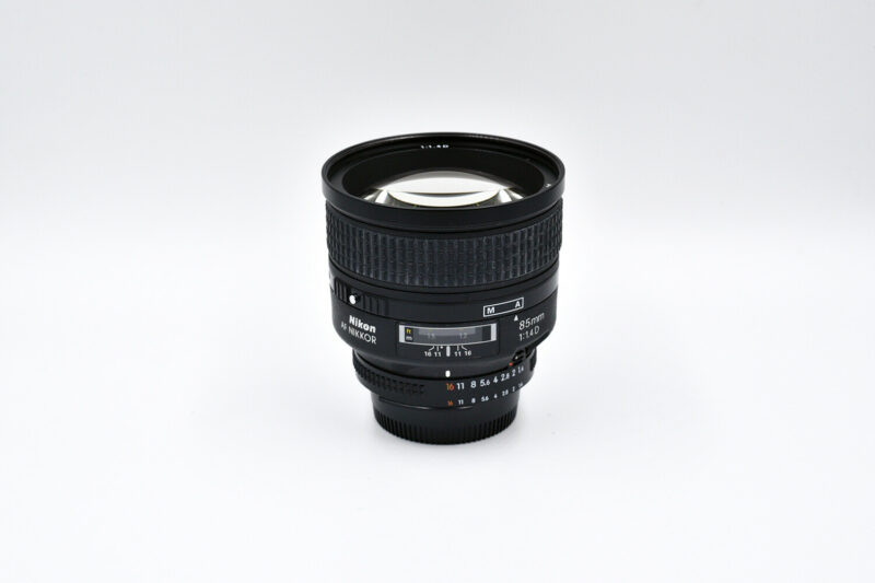 Nikon AF 85 mm 1-4 D - 33821